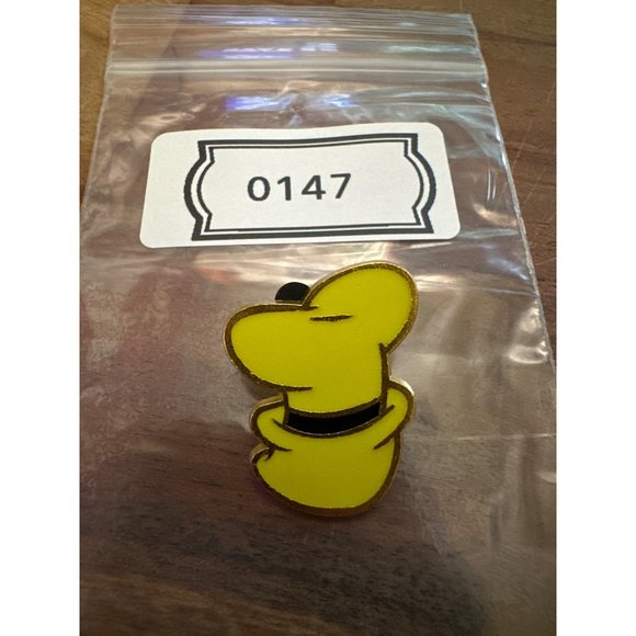 Walt Disney Goofy Hat Pin Hidden Mickey Trading Pin Green Black Authentic - Picture 5 of 5